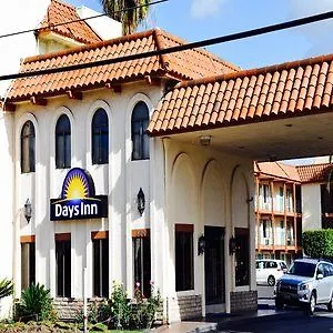 Days Inn By Wyndham Anaheim Near The Park 2*,